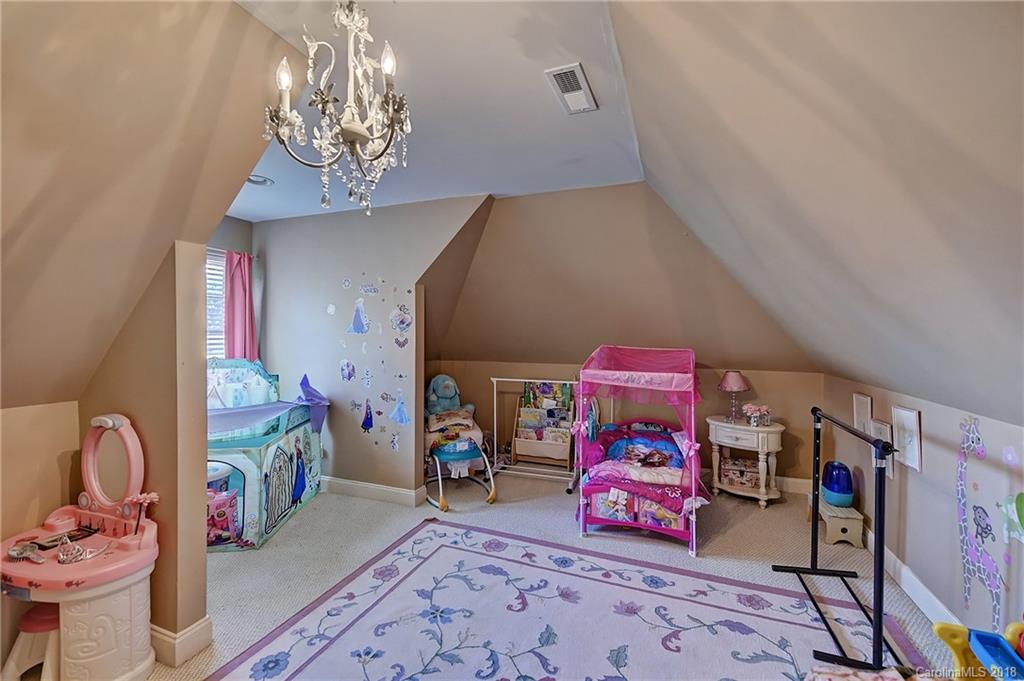 16126 Woolwine Road Charlotte, NC 28278 - Photo 18 of 36 Gallery Image 18