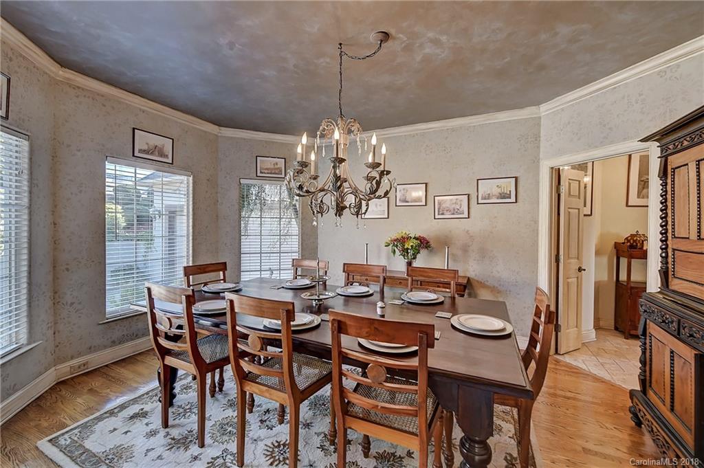 16126 Woolwine Road Charlotte, NC 28278 - Photo 3 of 36 Gallery Image 3