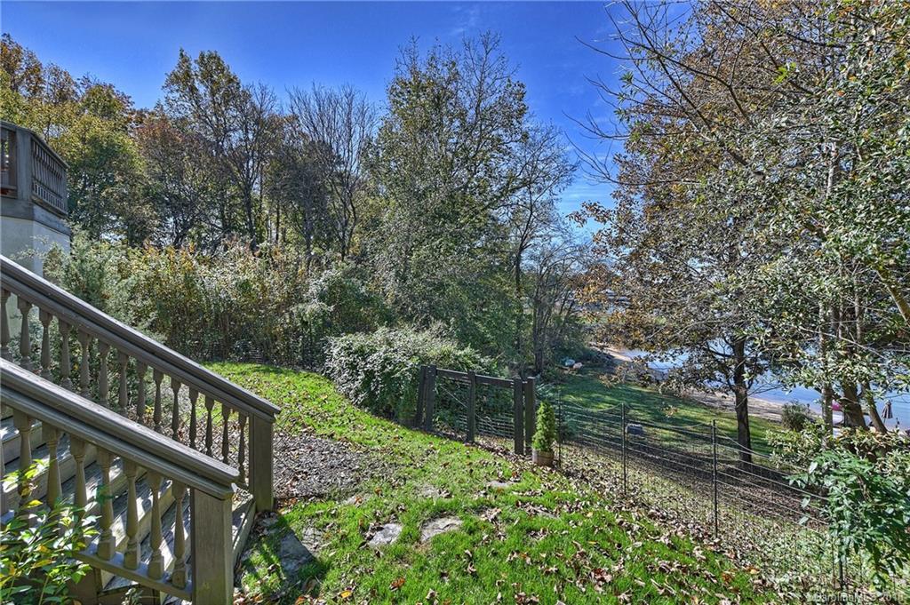16126 Woolwine Road Charlotte, NC 28278 - Photo 28 of 36 Gallery Image 28