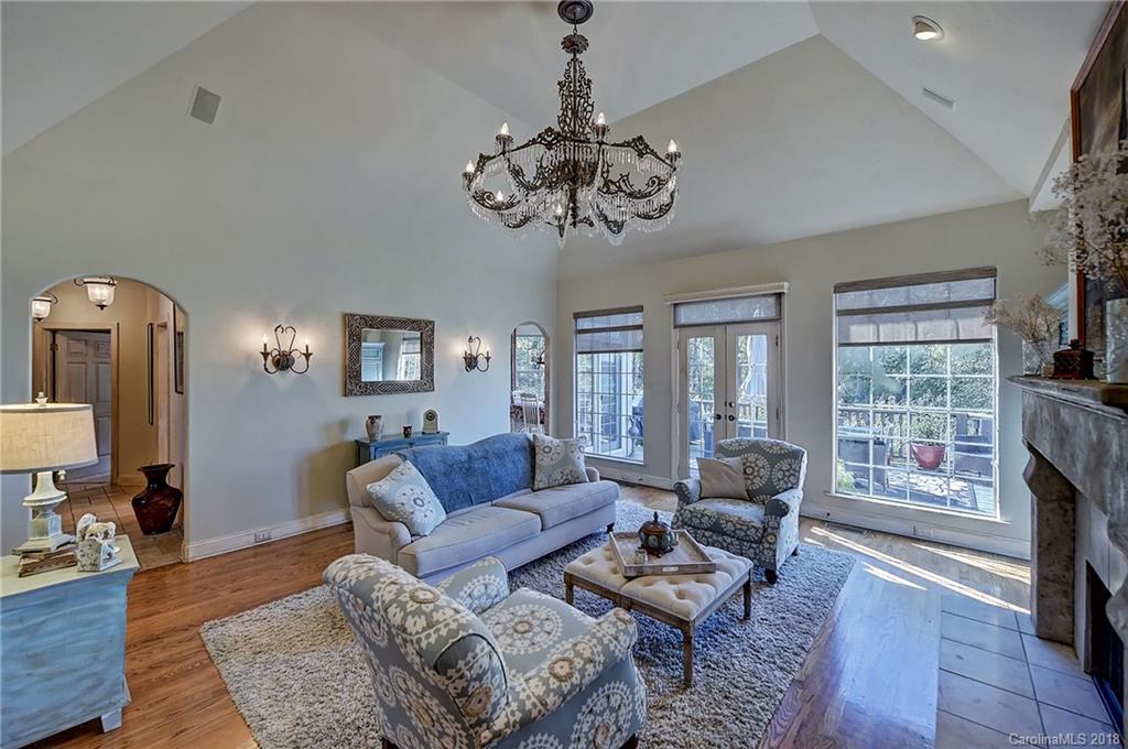16126 Woolwine Road Charlotte, NC 28278 - Photo 5 of 36 Gallery Image 5