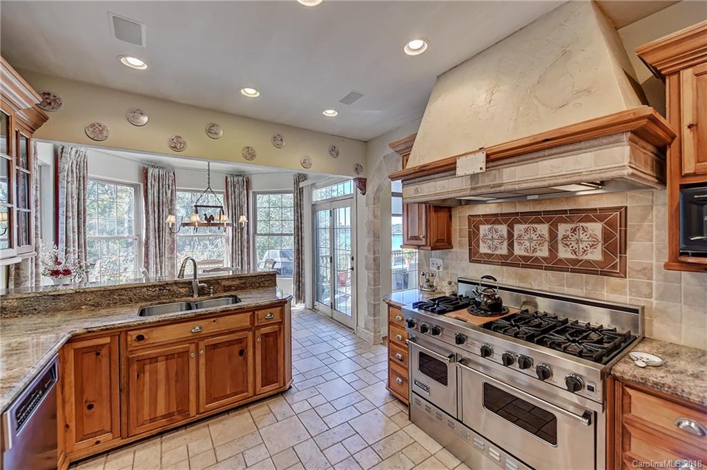 16126 Woolwine Road Charlotte, NC 28278 - Photo 7 of 36 Gallery Image 7