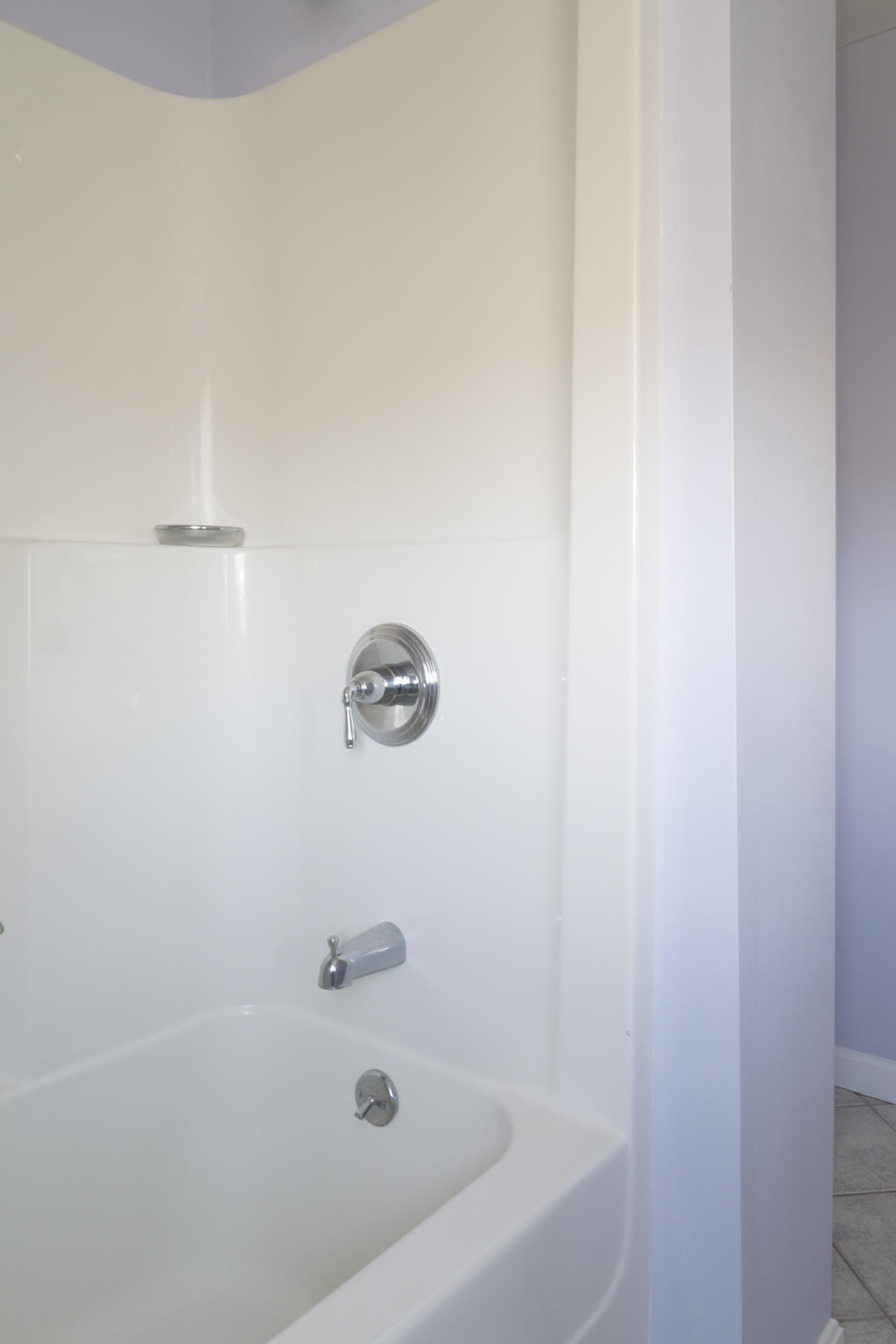 2118 Main Street Chatham, MA 02633 - Photo 28 of 33 a bathroom with a bathtub