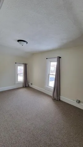 $389,900 | 700 Broadway Avenue Northwest, Grand Rapids, MI 49504