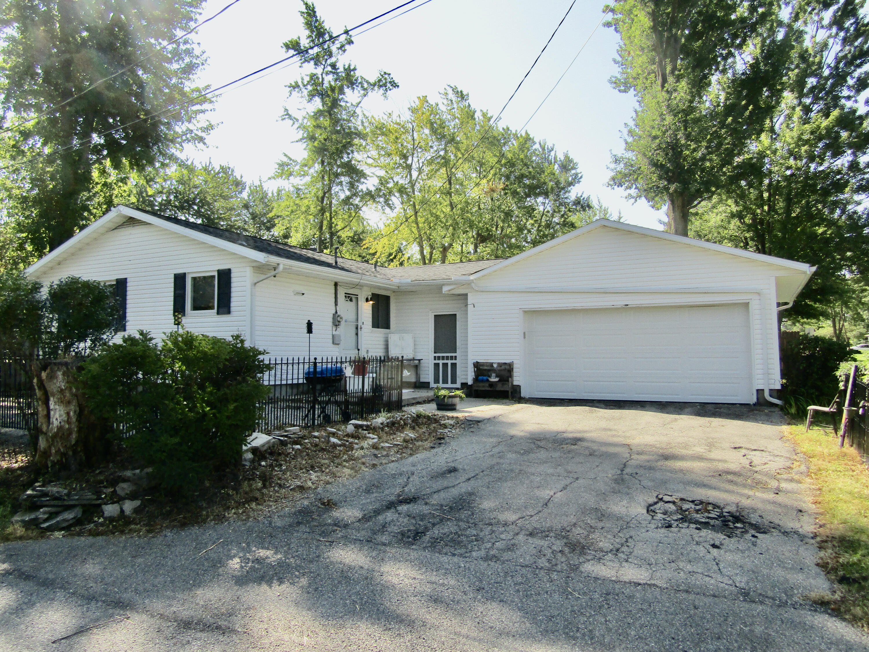 602 Grand Russells Point Russells Point, OH 43348 - Photo 1 of 15