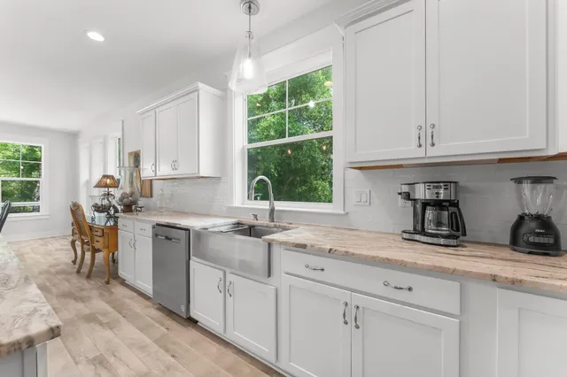 $2,500 | 187 Portland Park Road, Freeport, FL 32439