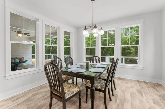 $2,500 | 187 Portland Park Road, Freeport, FL 32439