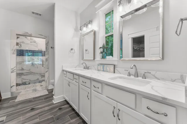 $2,500 | 187 Portland Park Road, Freeport, FL 32439