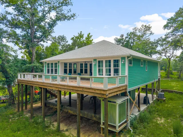 $2,500 | 187 Portland Park Road, Freeport, FL 32439