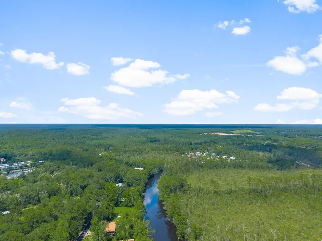 $2,500 | 187 Portland Park Road, Freeport, FL 32439