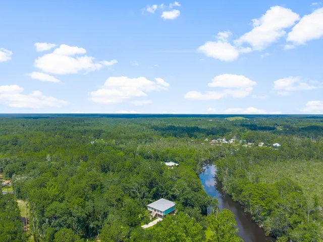 $2,500 | 187 Portland Park Road, Freeport, FL 32439