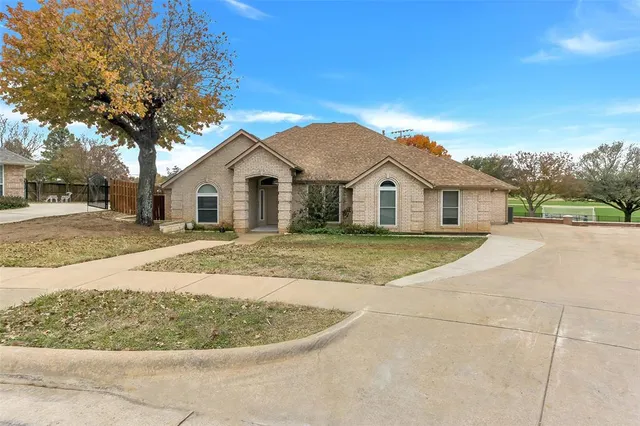 $669,900 | 7747 Bridlewood Court, North Richland Hills, TX 76182
