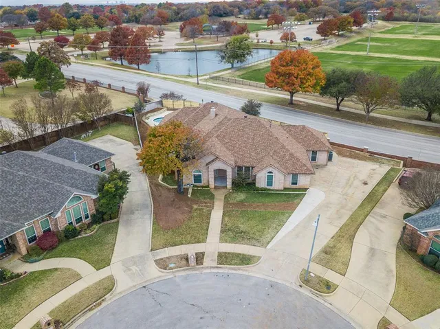 $669,900 | 7747 Bridlewood Court, North Richland Hills, TX 76182