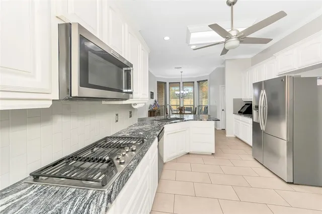 $669,900 | 7747 Bridlewood Court, North Richland Hills, TX 76182