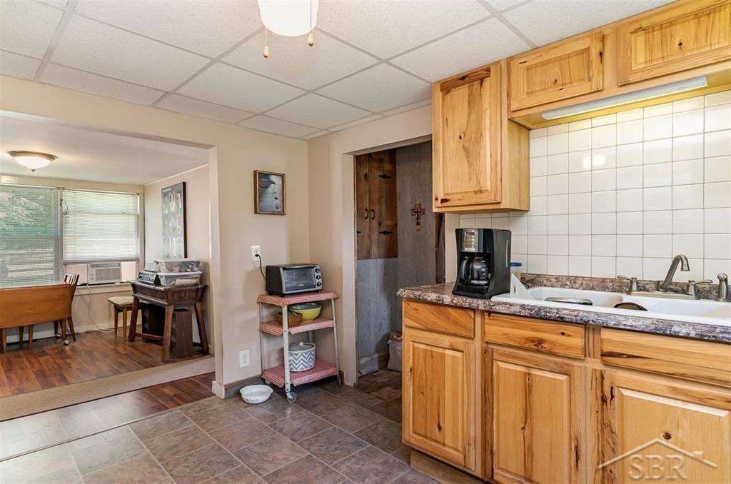 1232 South 8 Mile Road Midland, MI 48640 - Photo 7 of 32