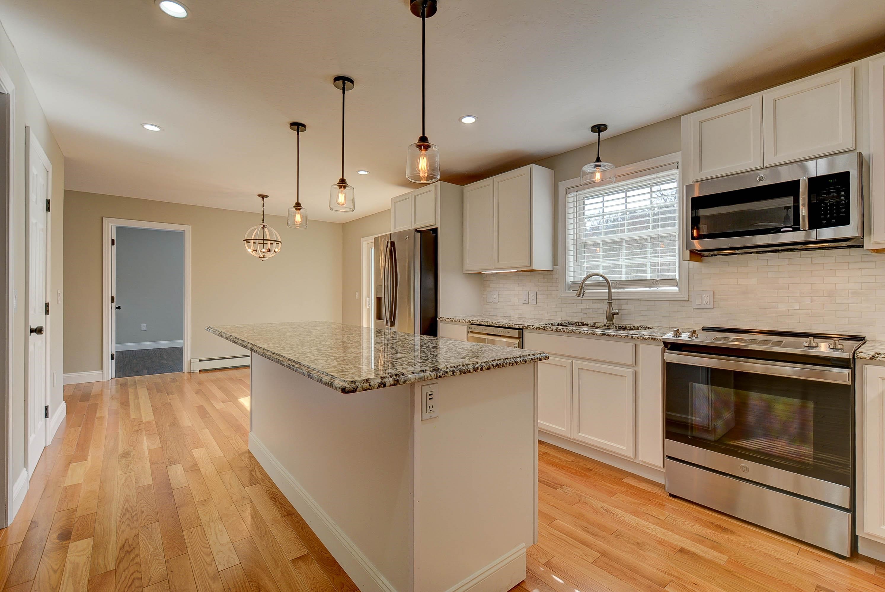75 Tabor Circle Albany, NH 03818 - Photo 8 of 41