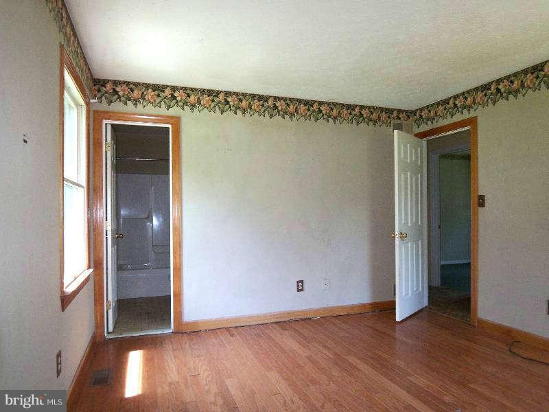 18907 Burnside Bridge Road Sharpsburg, MD 21782 - Photo 25 of 29 Bedroom (Master)