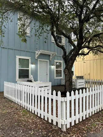 $2,200 | 4212 Highway 35, Unit 19, Rockport, TX 78382