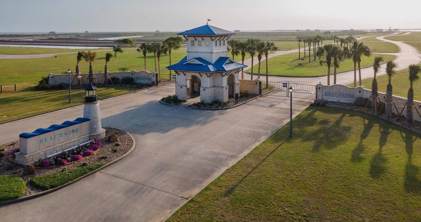 3513 Pelican Way Palacios, TX 77465 - Photo 6 of 9 a view of a swimming pool with a patio