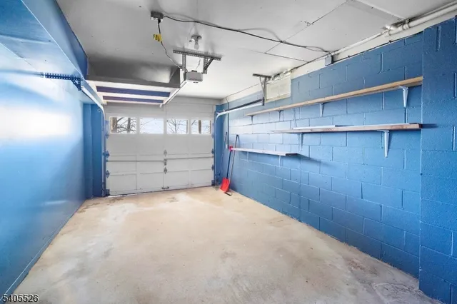 $450,000 | 5 Deer Run Drive, High Bridge, NJ 08829