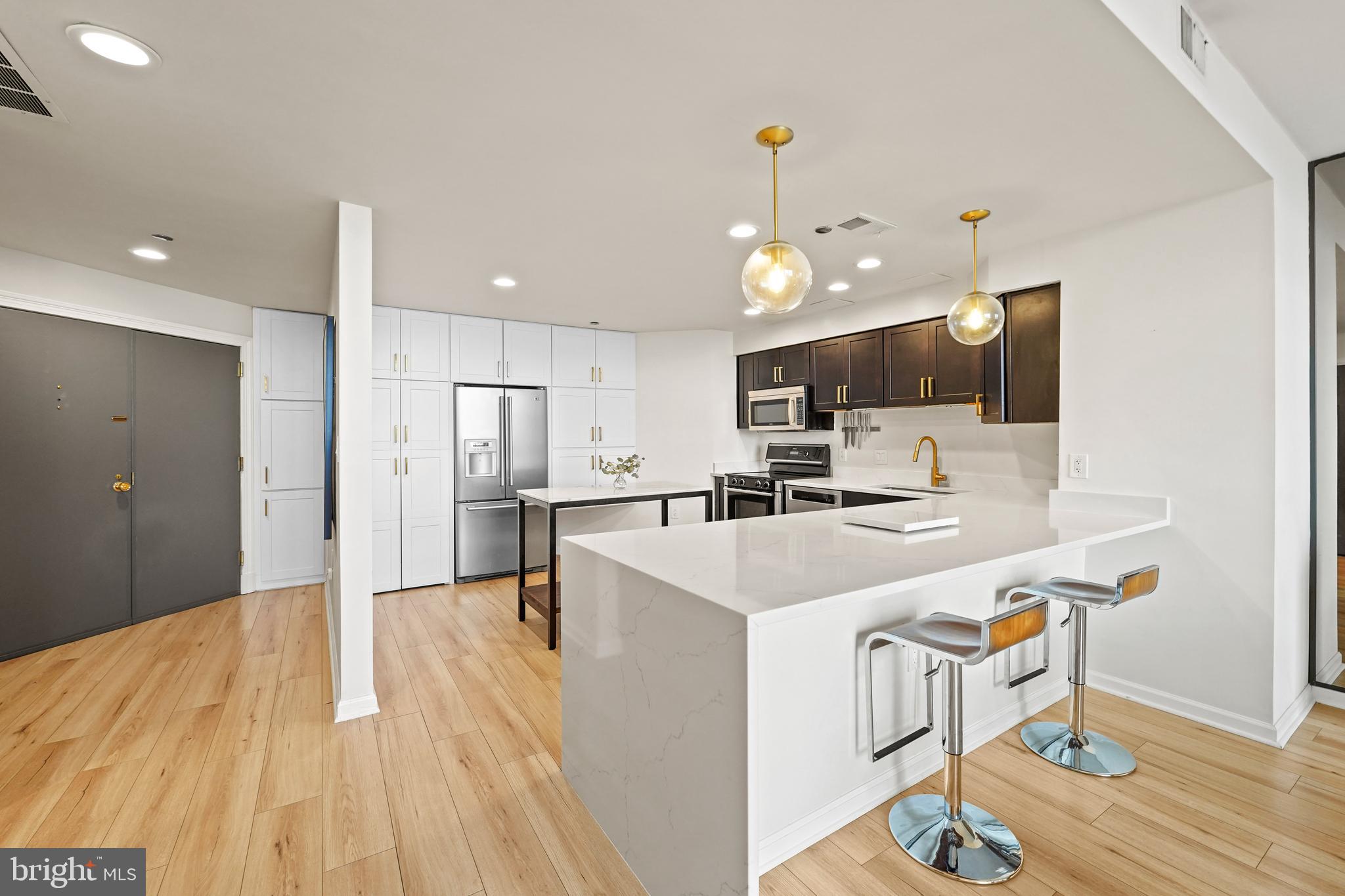 1301 North Courthouse Road, Unit 1807 Arlington, VA 22201 - Photo 6 of 43 Gallery Image 6