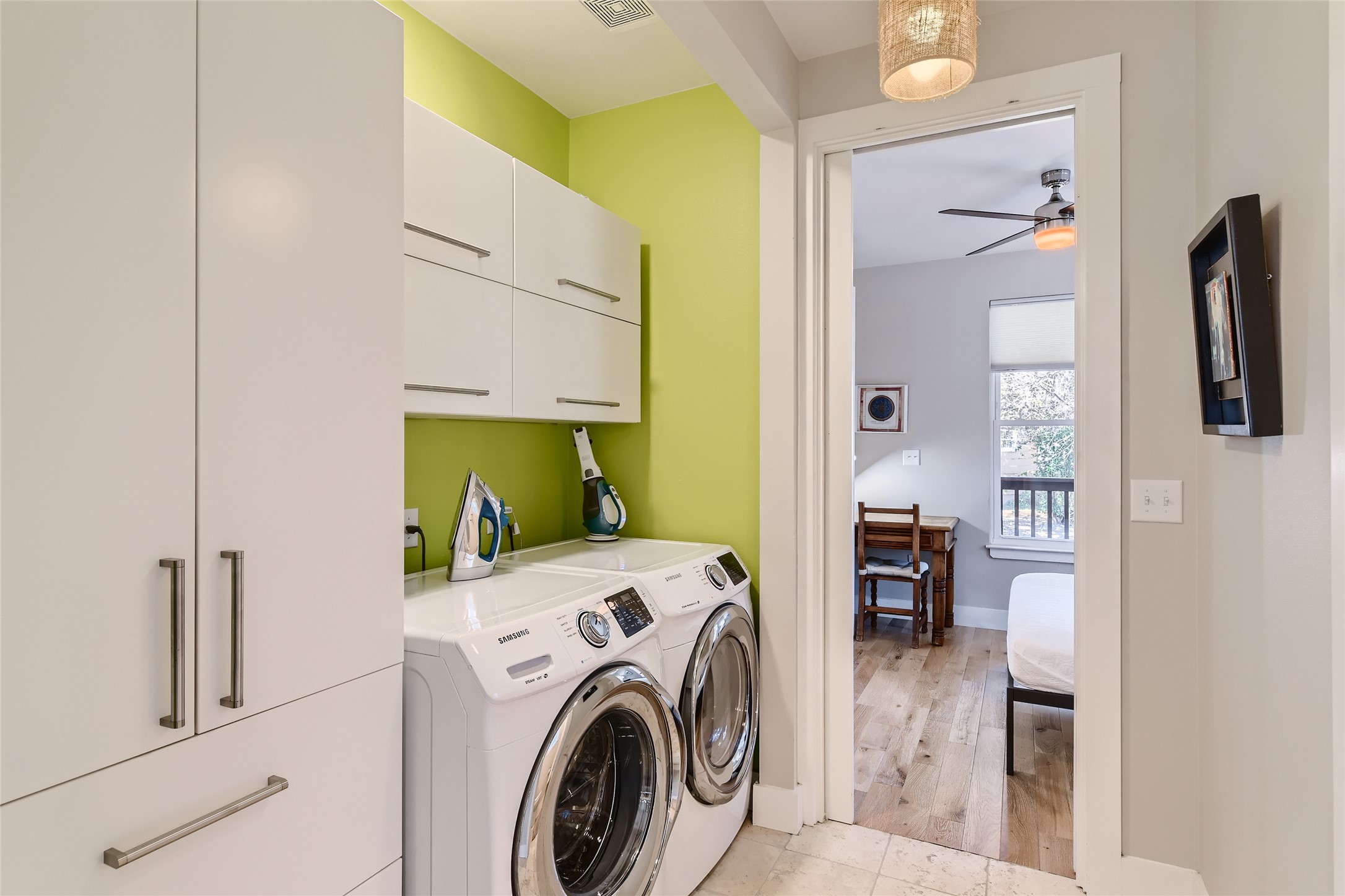 1205 Enfield Road Austin, TX 78703 - Photo 17 of 34 a view of living room washer and dryer