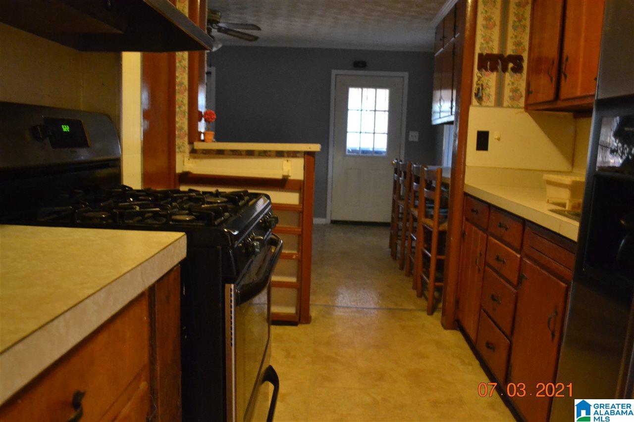 33 11th Avenue Southwest Birmingham, AL 35211 - Photo 9 of 18