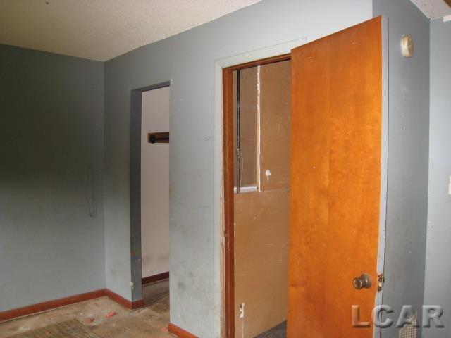 1371 East Valley Road Adrian, MI 49221 - Photo 18 of 25 Bedroom #1