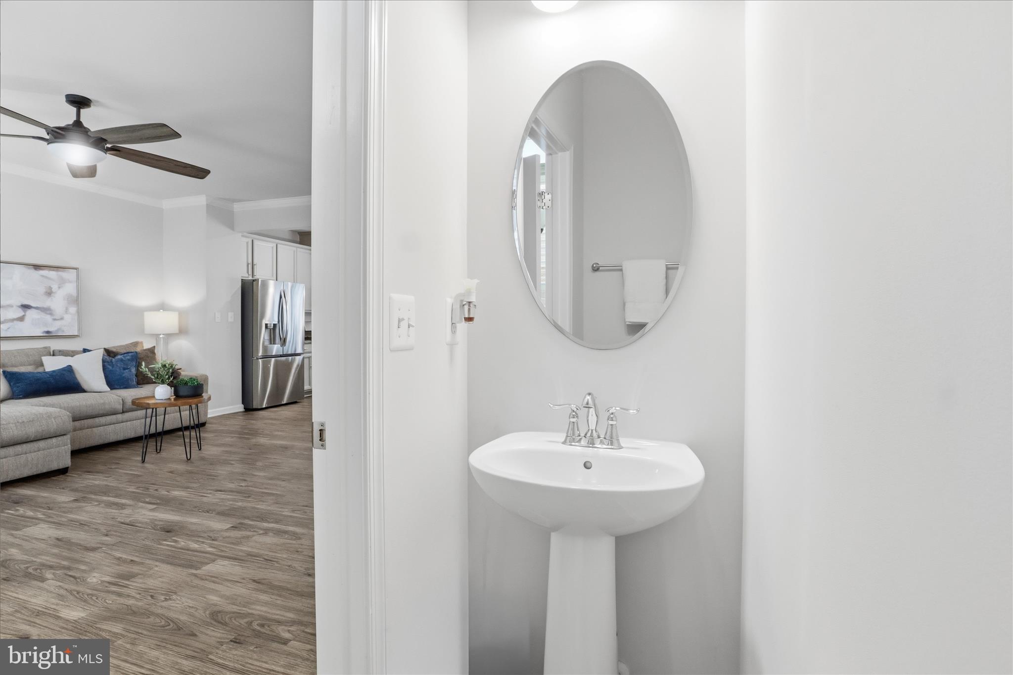 506 View Point Way Fredericksburg, VA 22405 - Photo 16 of 39 a view of a bathroom sink and a mirror