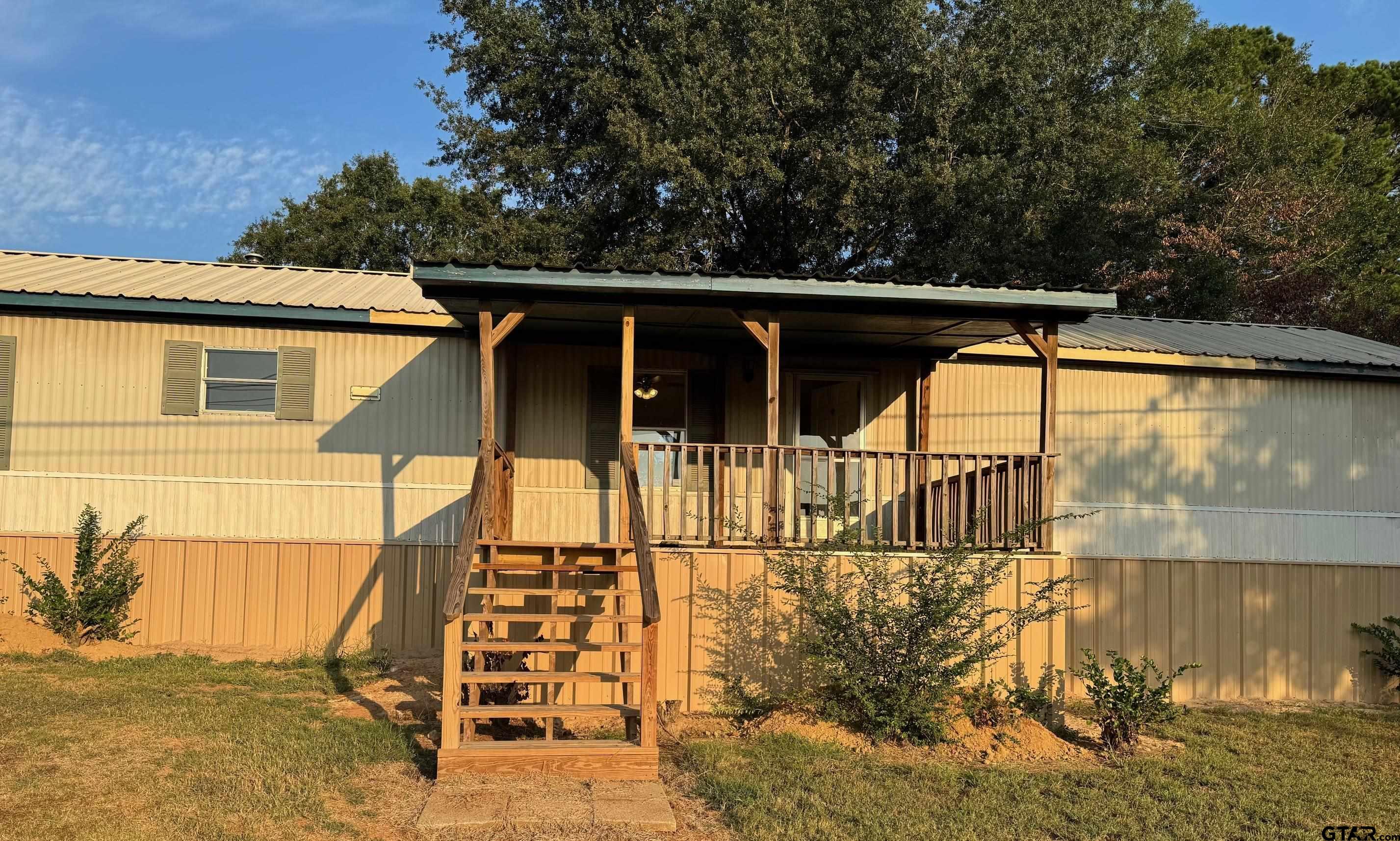 427 Old Latexo Road Grapeland, TX 75844 - Photo 3 of 18