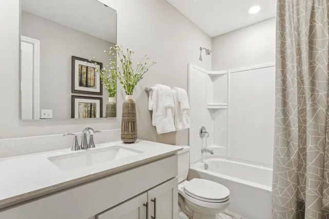 $354,910 | 5313 Long Pointe Pass, Woodbury, MN 55129