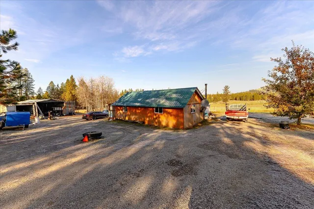 $309,999 | 6137 Coyote Canyon Road, Fruitland, WA 99129