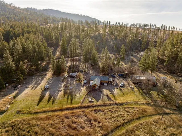 $309,999 | 6137 Coyote Canyon Road, Fruitland, WA 99129