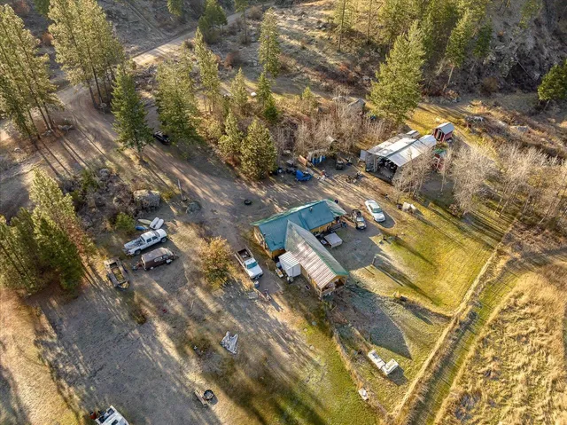 $309,999 | 6137 Coyote Canyon Road, Fruitland, WA 99129