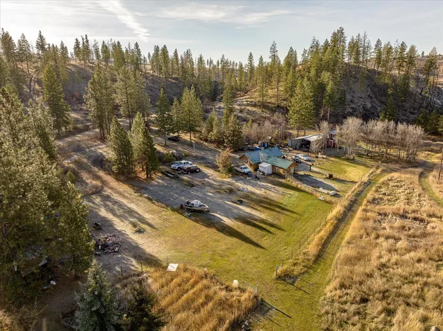 $309,999 | 6137 Coyote Canyon Road, Fruitland, WA 99129