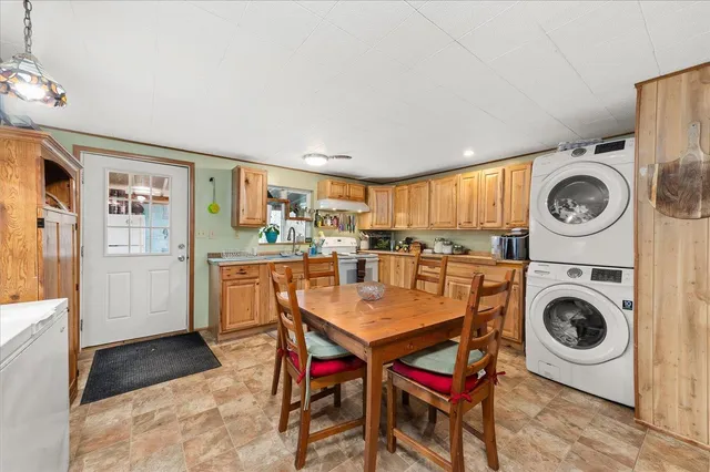 $309,999 | 6137 Coyote Canyon Road, Fruitland, WA 99129