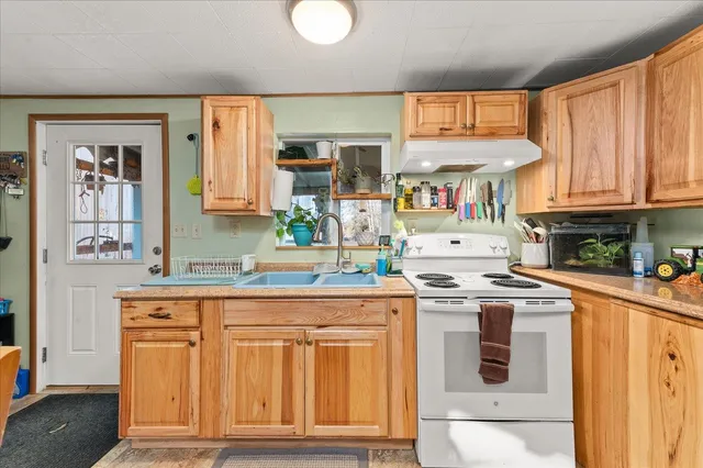 $309,999 | 6137 Coyote Canyon Road, Fruitland, WA 99129