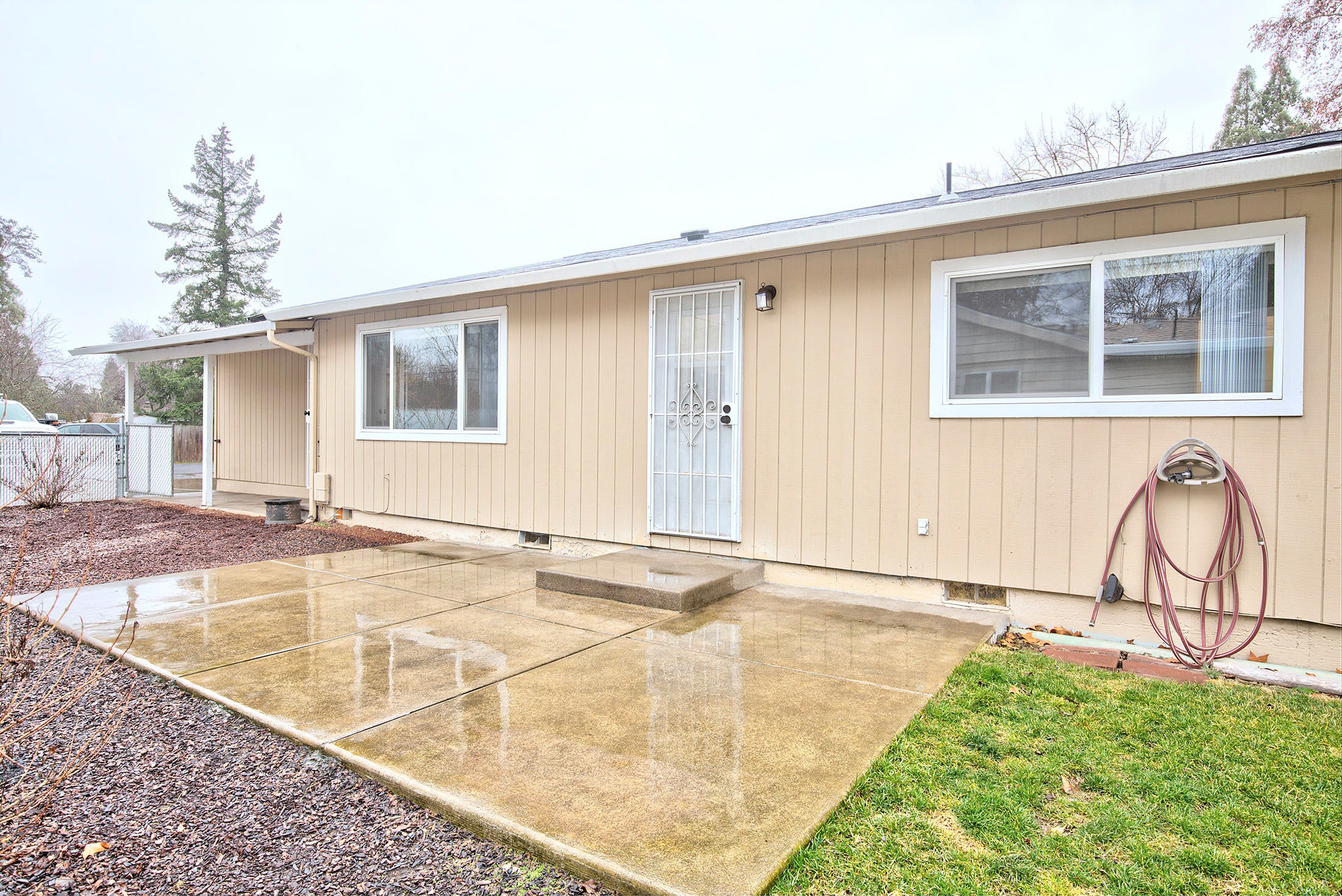 122 Jason Street Eagle Point, OR 97524 - Photo 17 of 22 jason021