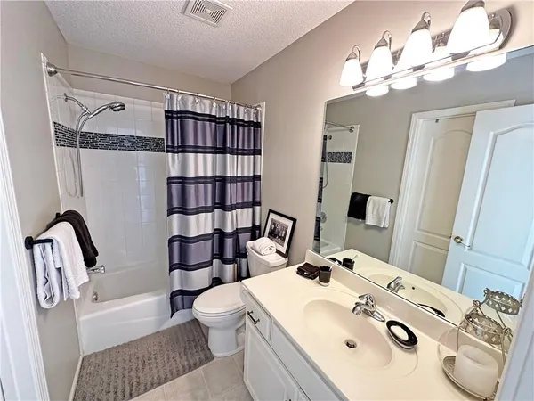 $589,000 | 5908 Northeast Coral Circle, Lee's Summit, MO 64064