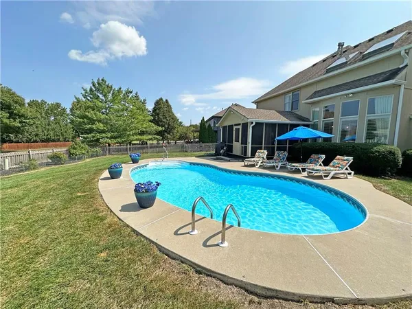 $589,000 | 5908 Northeast Coral Circle, Lee's Summit, MO 64064