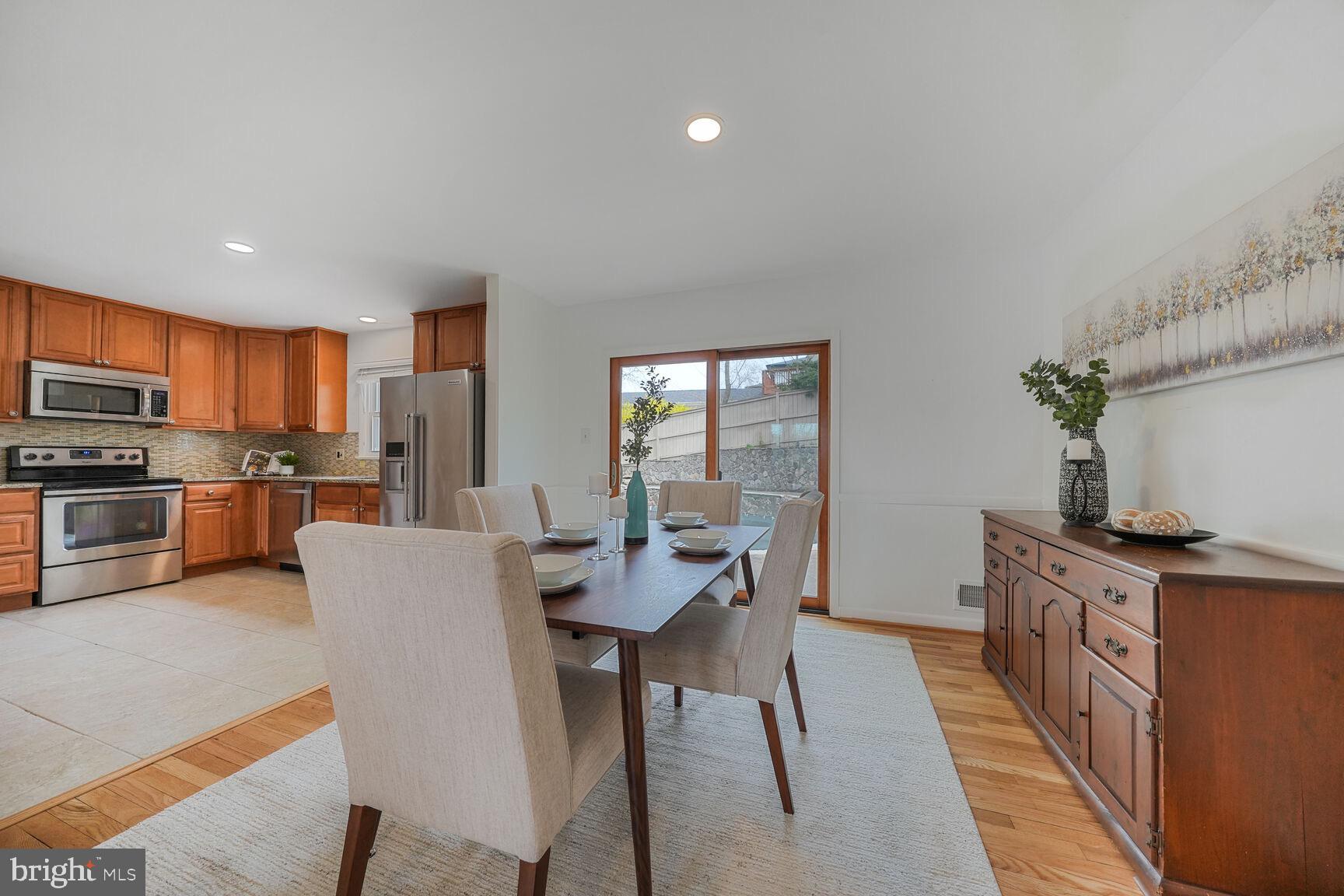 1955 Foxhall Road McLean, VA 22101 - Photo 11 of 35