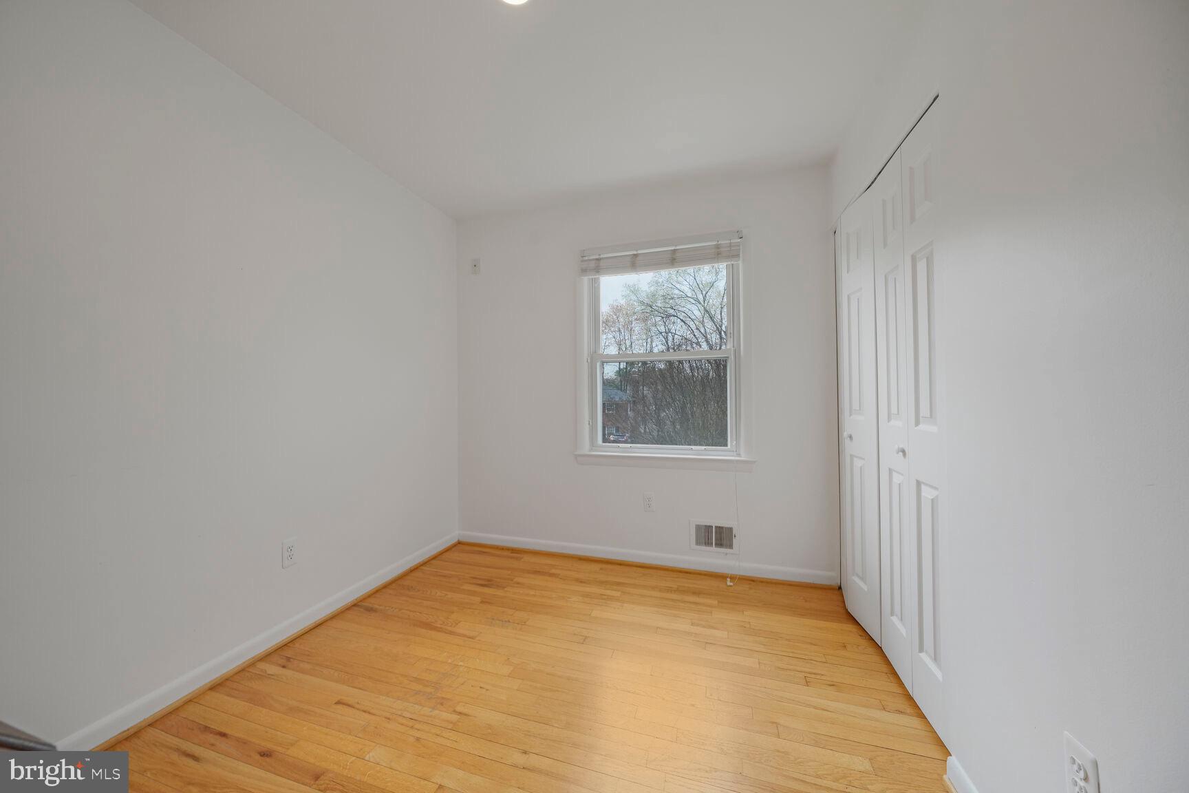 1955 Foxhall Road McLean, VA 22101 - Photo 16 of 35