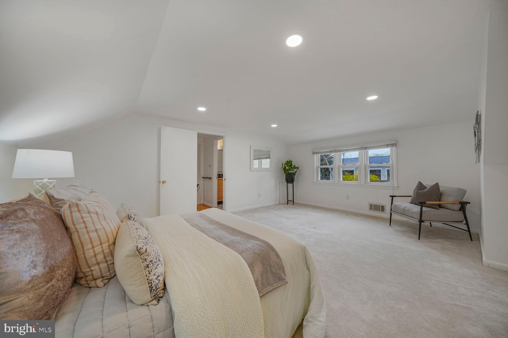 1955 Foxhall Road McLean, VA 22101 - Photo 20 of 35