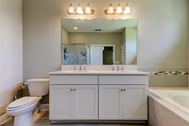 $699,900 | 11855 Ranchers Gap Drive, Odessa, FL 33556