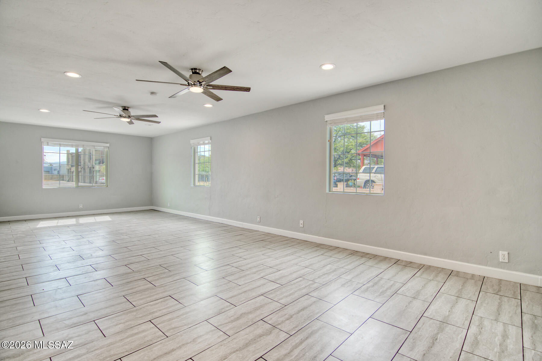 745 North Richey Boulevard Tucson, AZ 85716 - Photo 8 of 36