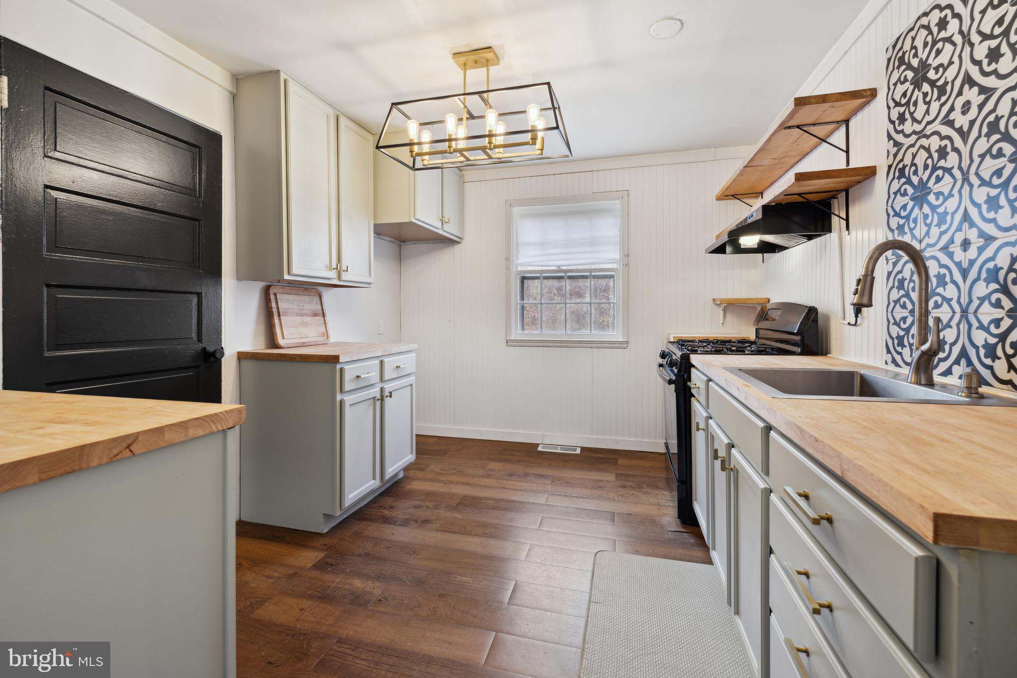 19315 Jerusalem Road Poolesville, MD 20837 - Photo 11 of 28