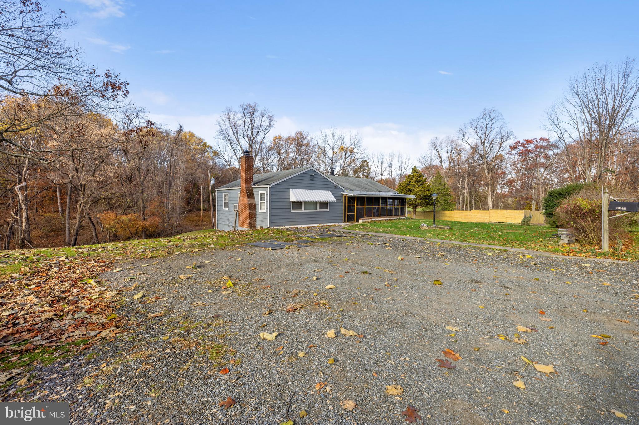 19315 Jerusalem Road Poolesville, MD 20837 - Photo 3 of 28