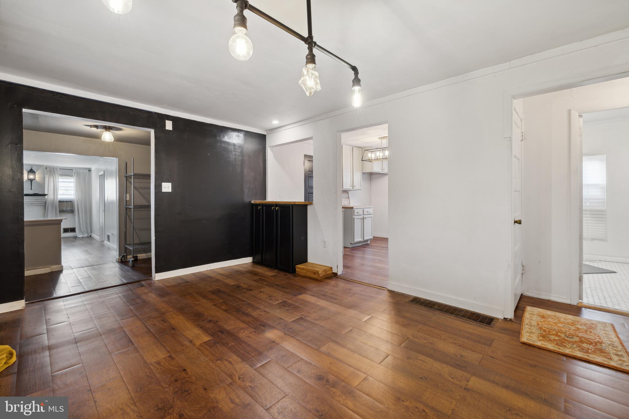 19315 Jerusalem Road Poolesville, MD 20837 - Photo 9 of 28