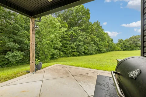$585,000 | 5676 State Highway 48, Cumberland Furnace, TN 37051