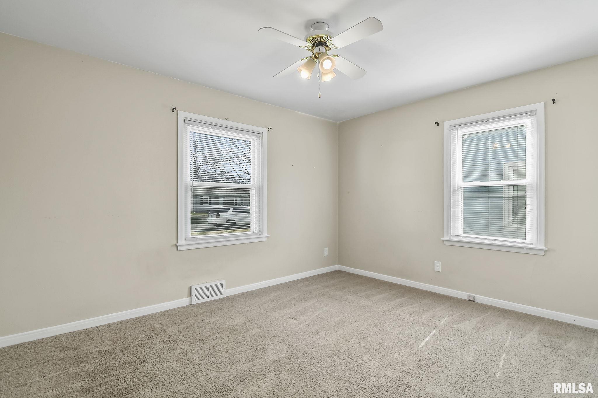 2213 South Spring Street Springfield, IL 62704 - Photo 14 of 26