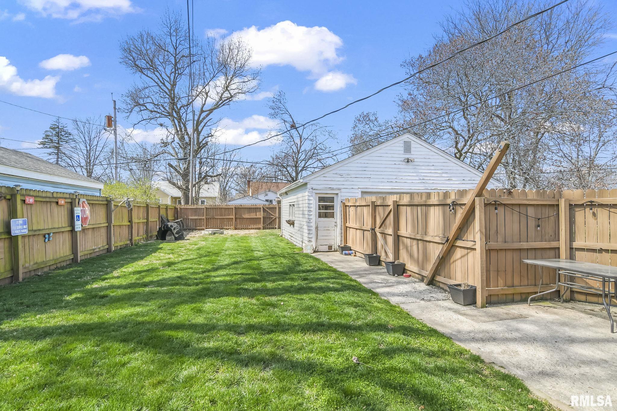 2213 South Spring Street Springfield, IL 62704 - Photo 25 of 26